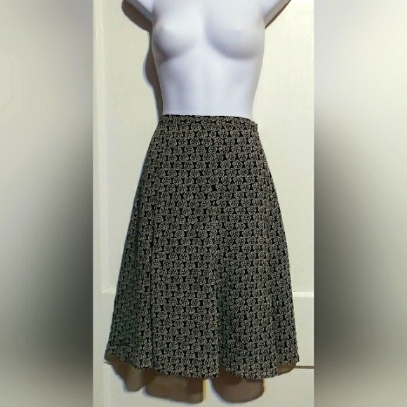 'Geo Poly Barocco Flower' skirt Skirts